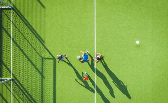 Korzyści z inwestycji w nowoczesne nawierzchnie sportowe dla szkół