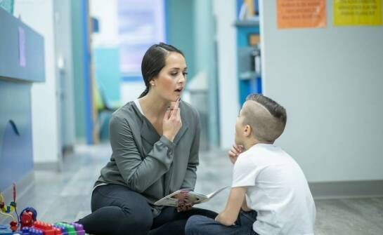 Rola logopedy w doborze odpowiednich ćwiczeń dla mięśni twarzy