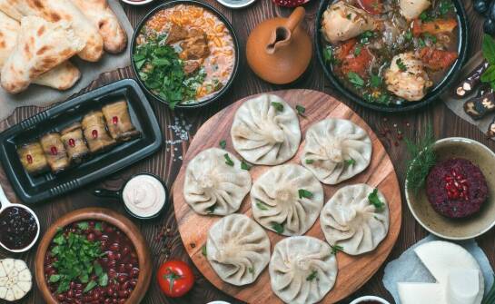 Jakie są zalety wyboru pokoi w Wiśle dla miłośników lokalnej kuchni?