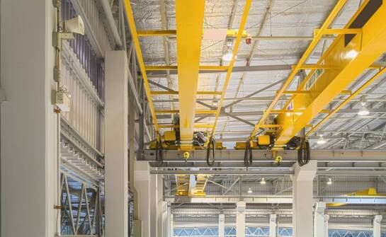 Wyciągarka elektryczna linowa a bezpieczne podnoszenie ciężkich ładunków