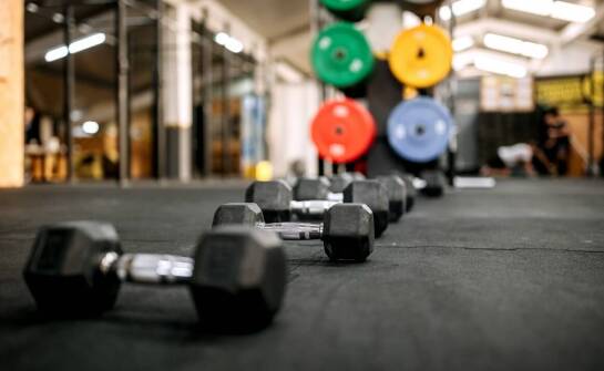 Gryfy proste 30mm w kontekście rehabilitacji – jak mogą wspierać zdrowienie?