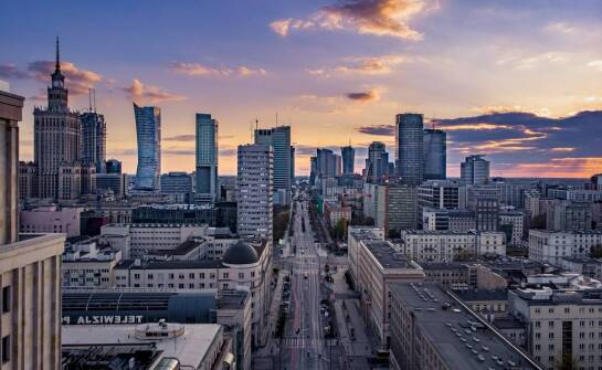 Jak e-mapa samochodowa Polski wspiera precyzyjne planowanie tras?