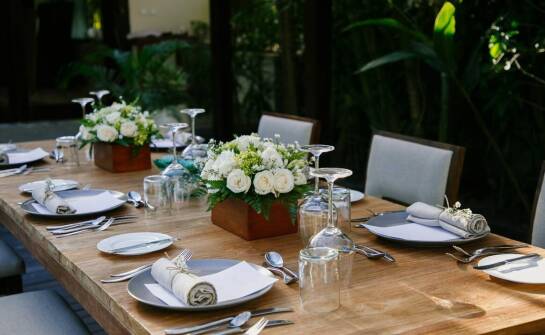 Wpływ naczyń jednorazowych na efektywność cateringów plenerowych