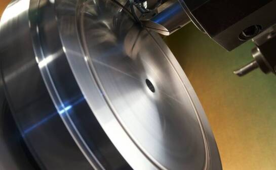 Wpływ zaawansowanych metod obróbki metali na rozwój przemysłu inżynieryjnego