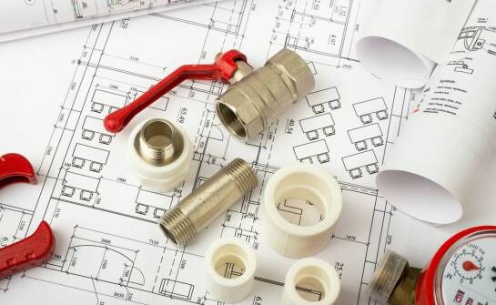 Jakie są etapy przeprowadzania kompleksowej naprawy instalacji wodno-kanalizacyjnej?