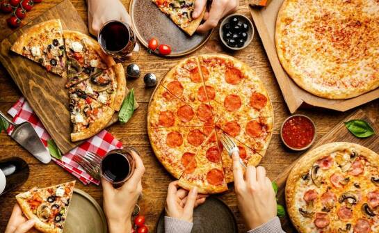 Dlaczego warto wybrać naszą pizzerię na zamówienie pizzy nocnej?