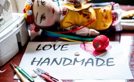 Jakie są najczęstsze pytania klientów dotyczące szycia maskotek na zamówienie?