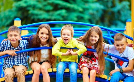 Znaczenie certyfikatów jakości przy wyborze trampoliny 3 osobowej