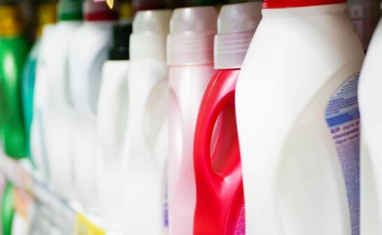 Rola naklejek w produkcji spożywczej – zapewnienie jakości i informacji