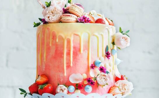 Jak Stworzyć Wyjątkowy Tort z Użyciem Mas Saracino?