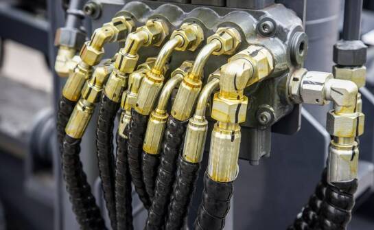 Innowacyjne rozwiązania dla systemów automatyki – rola złączek pneumatycznych wtykowych