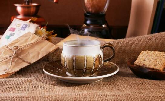 Jak skomponować zestaw z herbatą, który zachwyci każdego tatę?