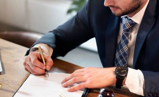 Jakie są korzyści z poświadczenia dziedziczenia w kancelarii notarialnej?