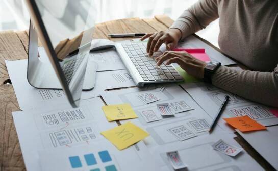 Znaczenie detali w procesie projektowania okładki książki