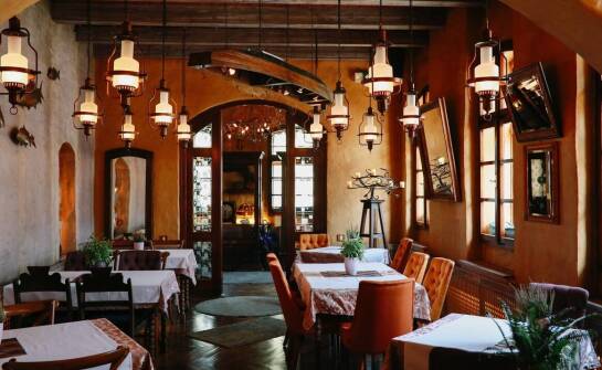 Jak elastyczne pakiety usług sprzątania mogą wspierać działalność lokali gastronomicznych?