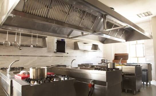 Optymalizacja wentylacji za pomocą okapu gastronomicznego 2m