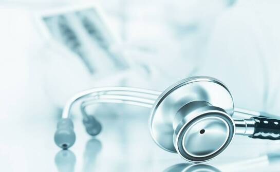 Czym różnią się modele analogowe od cyfrowych w kategorii stetoskopów internistycznych?