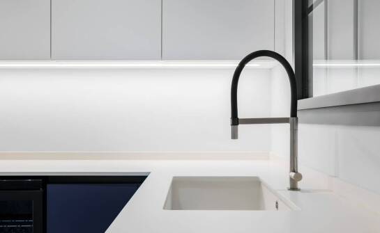 Jak krótka wylewka do baterii może zmienić funkcjonalność Twojej łazienki?