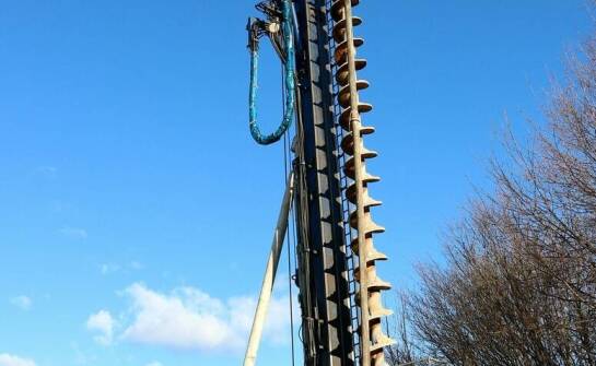 Jakie znaczenie ma odpowiednie przygotowanie techniczne w procesie wiercenia studni?