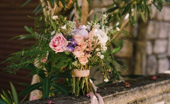 Jakie są najnowsze trendy w użyciu zatrwianu w sztuce florystycznej?