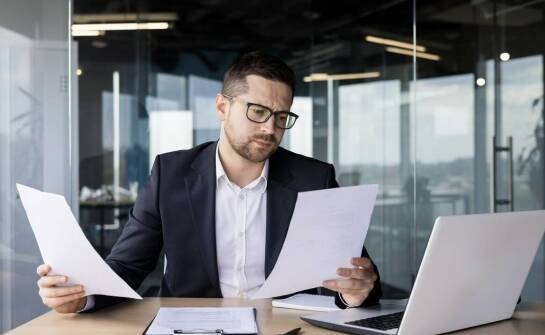 Jakie są korzyści z doradztwa prawnego przy tworzeniu umów o pracę?