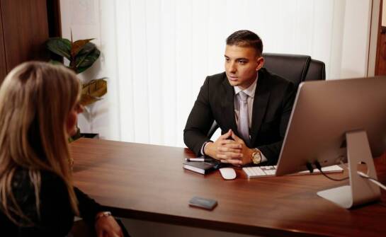 Wsparcie adwokata w postępowaniach administracyjnych – co warto wiedzieć?