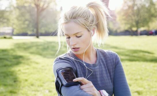 Jak kurtki wpływają na wygodę podczas intensywnej aktywności fizycznej?