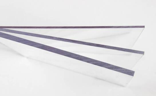 Nowoczesne technologie w produkcji stojaków z plexi