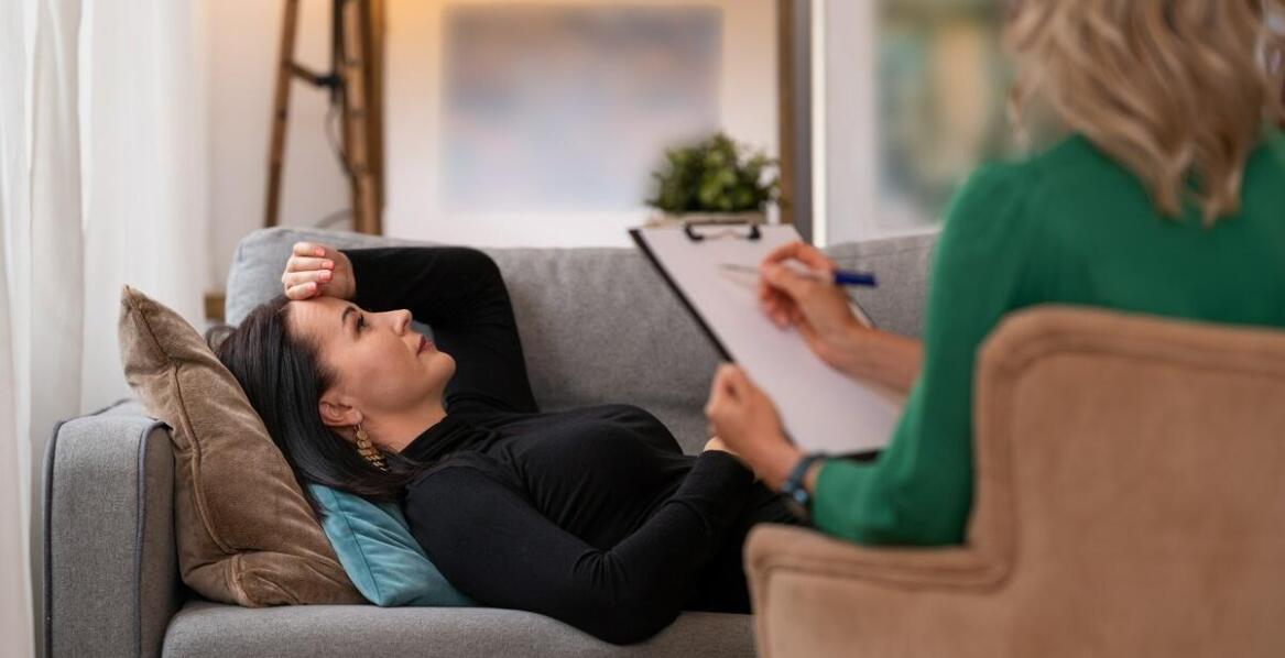 Jak terapia pomaga w radzeniu sobie z fobiami?