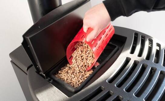 Wpływ materiałów na trwałość i wydajność podajników na pellet