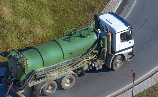 Rola technologii informatycznych w optymalizacji transportu odpadów płynnych