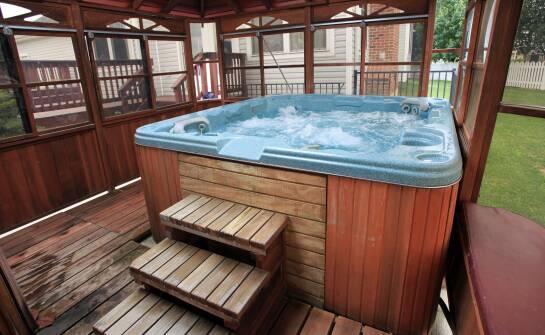 Luksusowy design a funkcjonalność w jacuzzi 2 osobowym