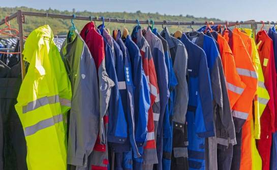 Wpływ nowoczesnych technologii na jakość i trwałość odzieży roboczej