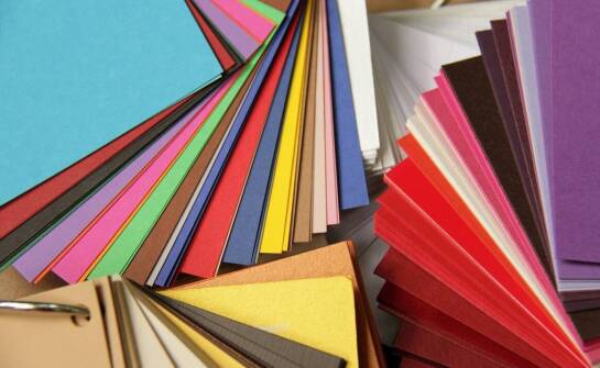 Jak dobrać odpowiednią obwolutę na książkę do specyfiki publikacji?