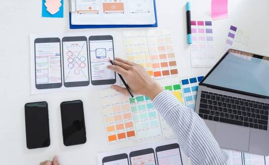 Rola mockupów w procesie tworzenia wizerunku marki