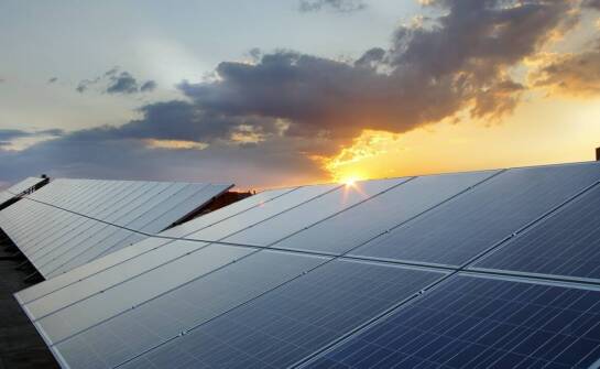 Jak magazyny energii wspierają stabilność systemów fotowoltaicznych?