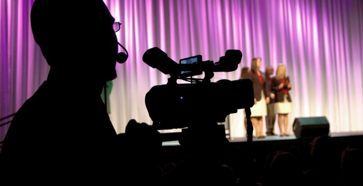 Znaczenie zdjęć eventowych dla promocji młodych aktorów