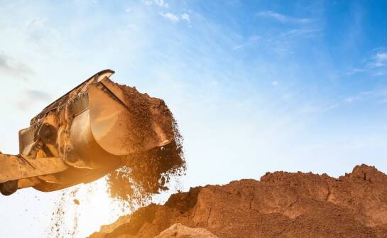 Efektywność mobilnych kruszarek a cennik usług kruszenia