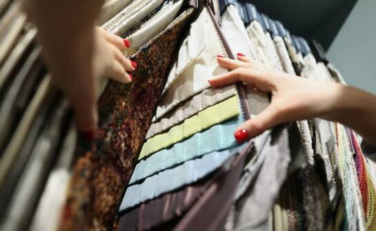 Właściwości rolet węgrów – co warto wiedzieć przed zakupem?