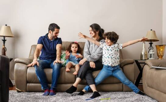 Jak prawo chroni interesy dzieci w rodzinach zastępczych?