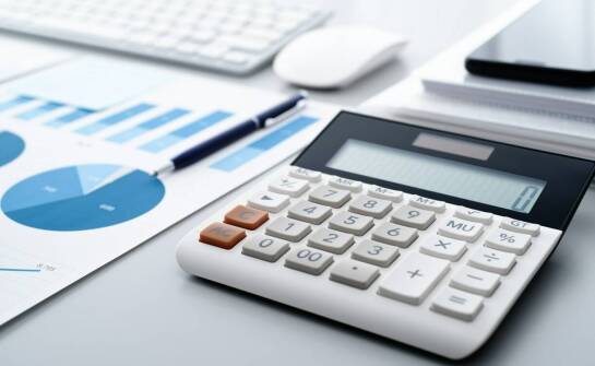 Jakie są koszty związane z przystąpieniem do egzaminu UDT i jak je obniżyć?