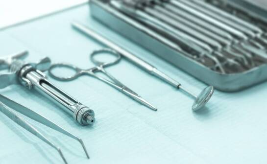 Porównanie cen sinus lift w kontekście różnych dostawców sprzętu medycznego