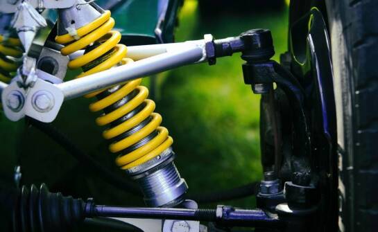 Technologia i innowacje w amortyzatorach RockShox Super Deluxe Ultimate