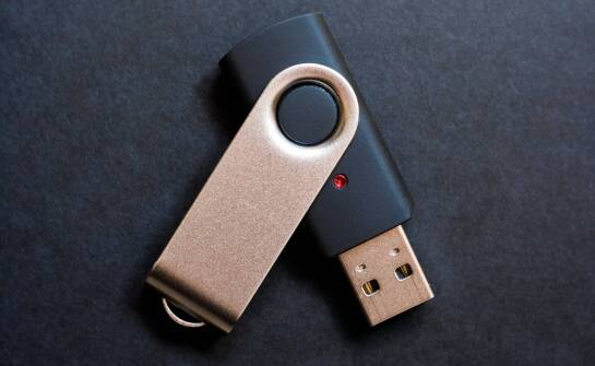 Pamięć USB z nadrukiem – skuteczne narzędzie do promocji marki