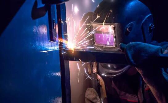 Rola innowacji technologicznych w kursach spawalniczych