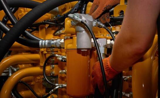 Serwis hydrauliki siłowej a minimalizacja ryzyka awarii systemów