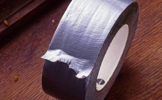 Jakie właściwości powinna mieć taśma malarska do stosowania na zewnątrz?