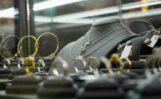 Jak przygotować się do zakupu brylantów w Warszawie?