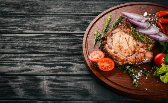 Wpływ tłuszczów zwierzęcych na jakość i smak dań mięsnych