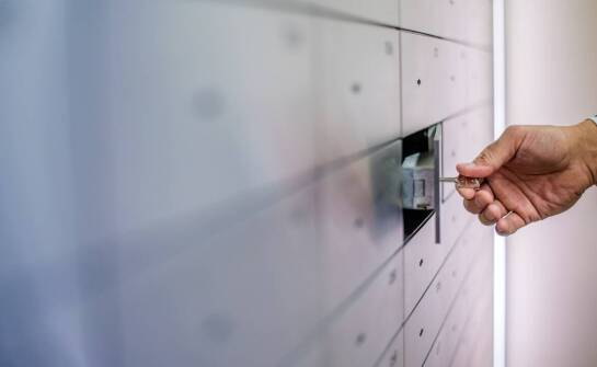 Skrzynka na kluczyk ewakuacyjny – dlaczego warto inwestować w jakość?